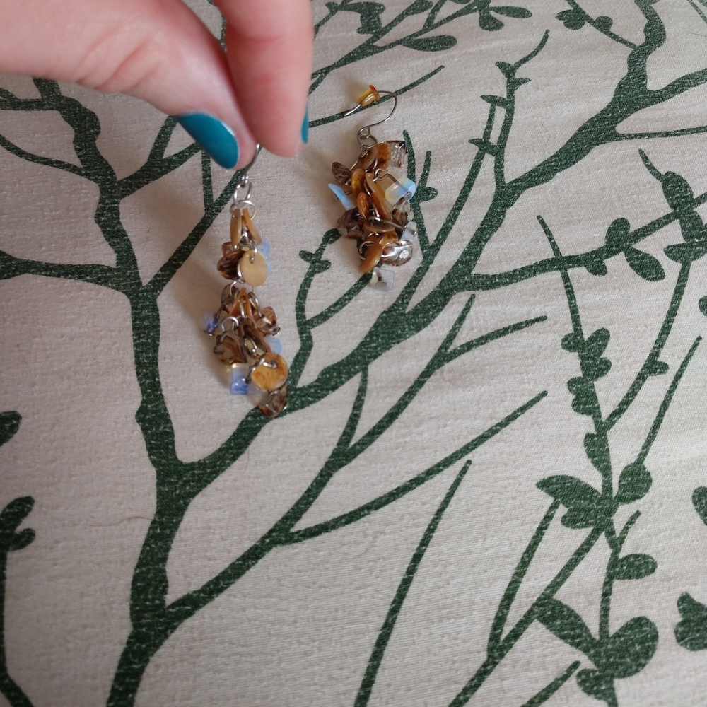 Dangling earrings - Picture 3 of 7